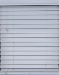 2.5 Inch Cordless Wood Blinds